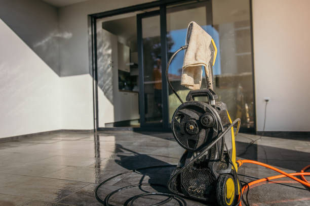 Best Sign and Awning Cleaning  in Roseville, MN